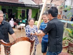 DPRD Fraksi Gerindra Turun Langsung Salurkan Bantuan untuk Korban Banjir