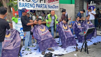 Cukur Rambut Gratis di NasDem Lampung Setiap Jumat