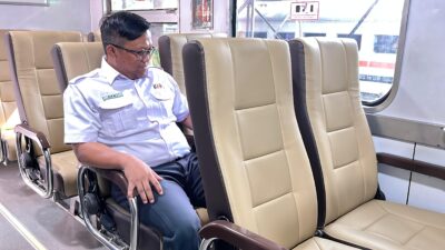 Tingkatkan Kenyamanan, KAI Divre Tanjung Karang Ganti Gerbong Baru KA Rajasaba