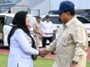 Bunda Eva Sambut Langsung Kedatangan Presiden Prabowo di Lampung