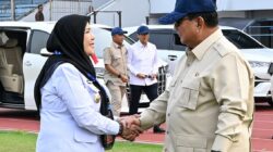 Bunda Eva Sambut Langsung Kedatangan Presiden Prabowo di Lampung